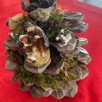 Presepe sacra famiglia artigianale,su pigna