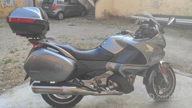 HONDA DEAUVILLE 700 ABS