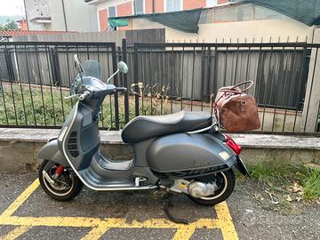 Vespa 300