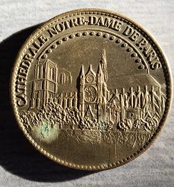 moneta souvenir Notre Dame de Paris