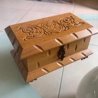 Cofanetto portagioie in legno