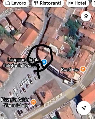 Locale commerciale polla