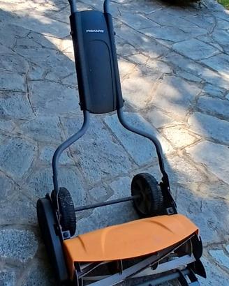 Tosaerba manuale Fiskars StaySharp Max
