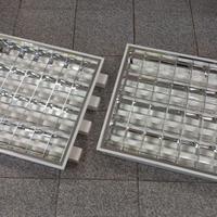 Kit 2 pezzi Plafoniera da controsoffitto per 4 tub