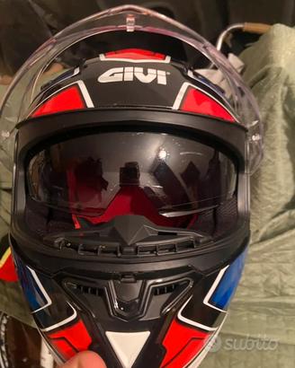 Casco givi