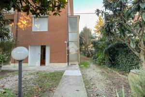 CASA SEMINDIPENDENTE A CARPI