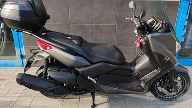 Yamaha X-Max 400