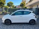lancia-ypsilon-1-2-69-cv-5-porte-platinum-adatta-n