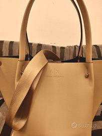 Borsa Armani Exchange