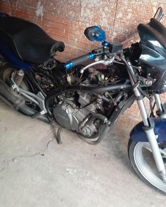 Kawasaki ER5 