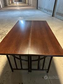 Tavolo pieghevole in legno