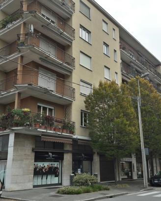 Singola SOLO RAGAZZA vic Univ. LIUC Castellanza