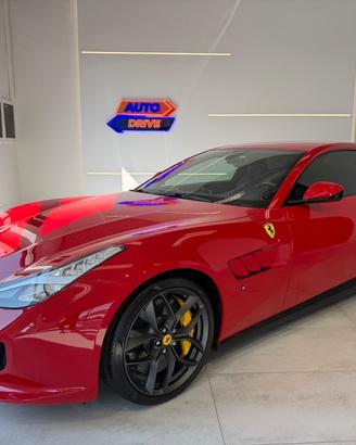 Ferrari GTC4 Lusso T