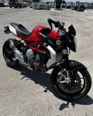 MV Agusta Brutale 800 – 2015 – 20.100 km