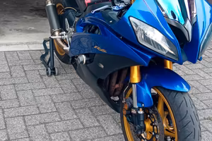 Yamaha r6 
