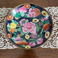 Piatto vintage in ottone e porcellana cinese