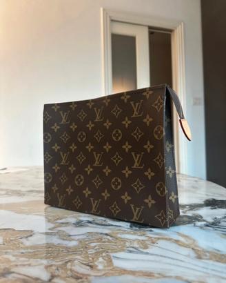Pochette Trousse Toilette Louis Vuitton 2023