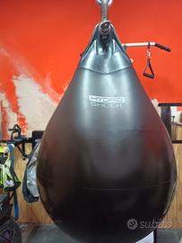 Attrezzature sportiva boxe sacchi ad  acqua , ecc