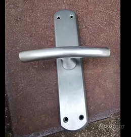 Maniglie per fiestre / porte finestre