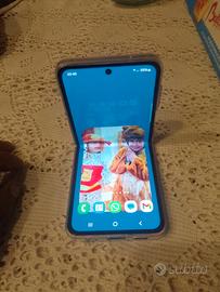 Samsung galaxy z flip 4 