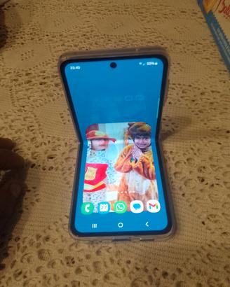 Samsung galaxy z flip 4 