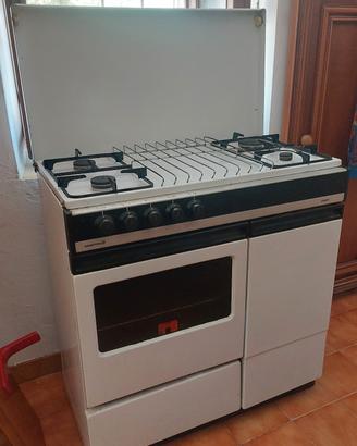 Cucina a gas, 4 fuochi