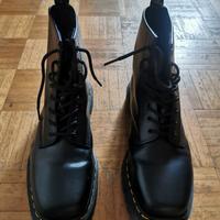 Dr. Martens stivali 44