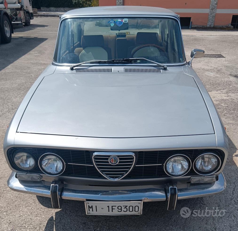 Alfa Romeo Giulia 2000 1972 photo 4