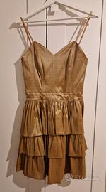 Abito dorato Rinascimento nuovo