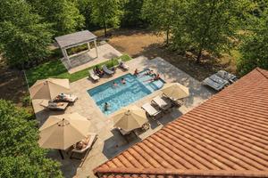 Cefalù vacanze relax tra mare e piscina