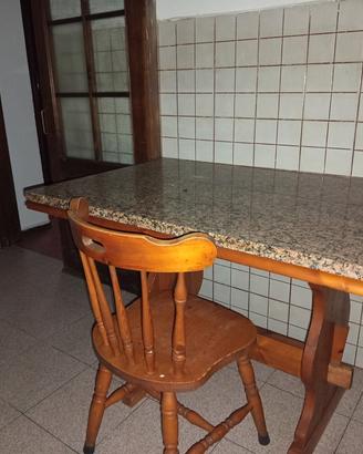 Tavolo in legno e Marmo 