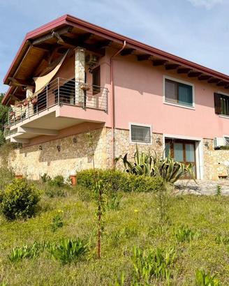 VILLA SINGOLA A BELVEDERE MARITTIMO