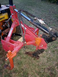 Estirpatore ripper per trattore