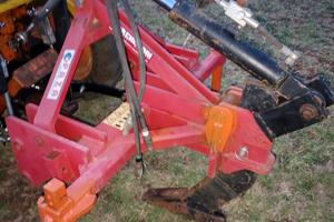 Estirpatore ripper per trattore