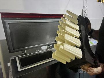 Macchina gelato e atrezzatura