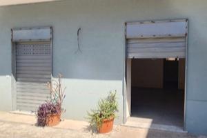 Negozio ad Arzano via Napoli