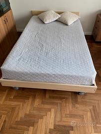 Letto una piazza e mezza completo di materasso