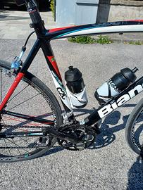 Bici da corsa Bianchi via Nirone 7