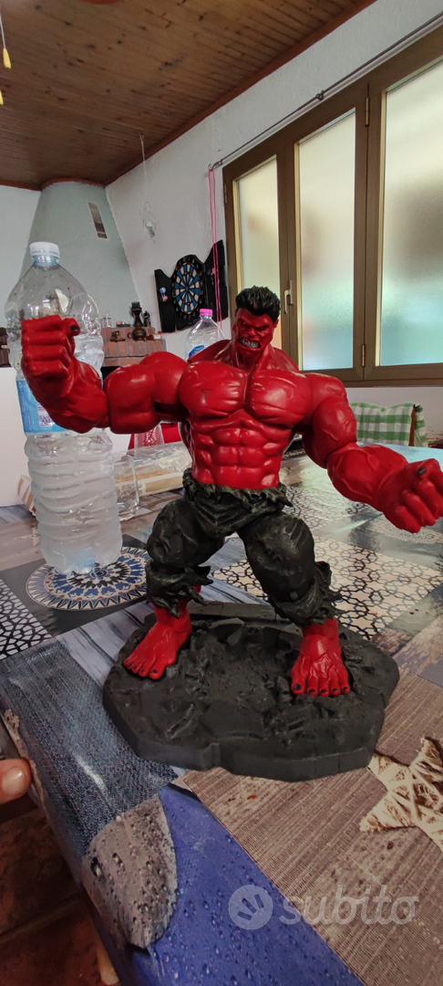 Hulk cheap rosso giocattolo