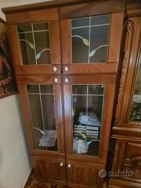 mobile cristalleria nuovo color noce composto da