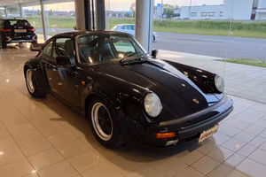 Porsche 911 930 3.3 TURBO