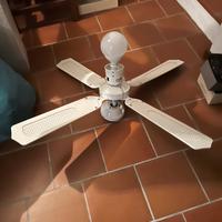 Ventilatore pala a soffitto con illuminazione