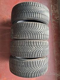 4 gomme termiche Nexen 225/45-17