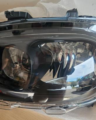 Faro nuovo per Citroën C3