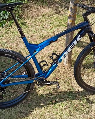 Trek SuperCaliber carbonio XXL anno 2021
Ano 2021
