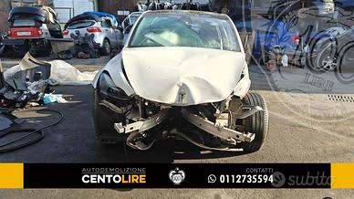 Ricambi Tesla Model y 2023 Dual Motors Performance