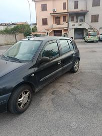 con 22€  di GPL fa 400km