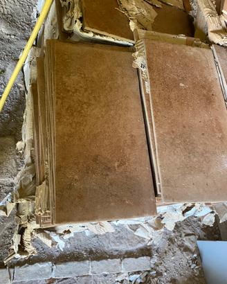 MATTONELLE DI CERAMICA NUOVE BANCALE INTERO