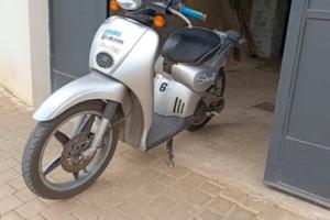 2011 Aprilia scarabeo