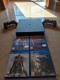 PS4+2 Controller e 4 giochi (LEGGERE DESCRIZIONE) 